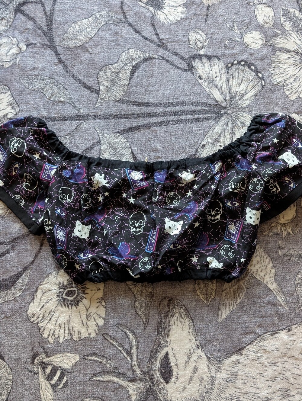 Celestial Maid Crop Top - Picture 3 of 3